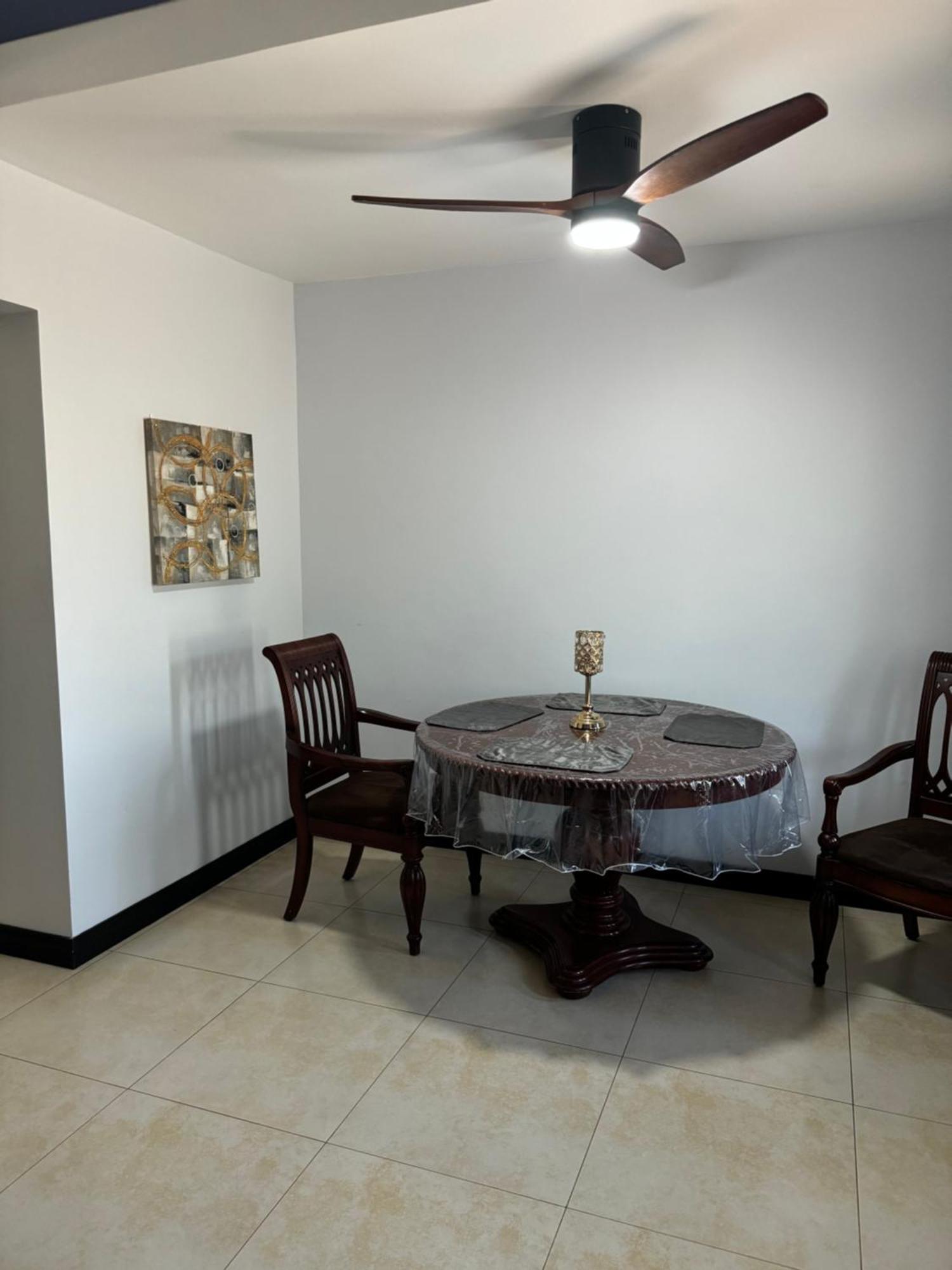 The Jewel Apartment คิงส์ตัน ภายนอก รูปภาพ