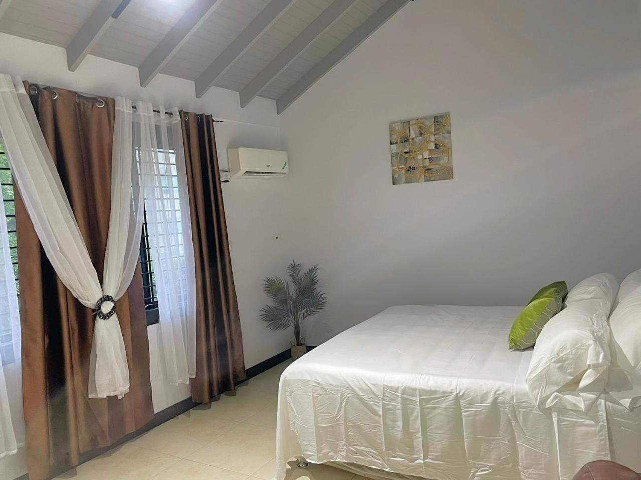 The Jewel Apartment คิงส์ตัน ภายนอก รูปภาพ